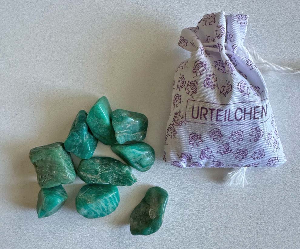Amazonit Edelsteine im Stoff-Säckchen 50g