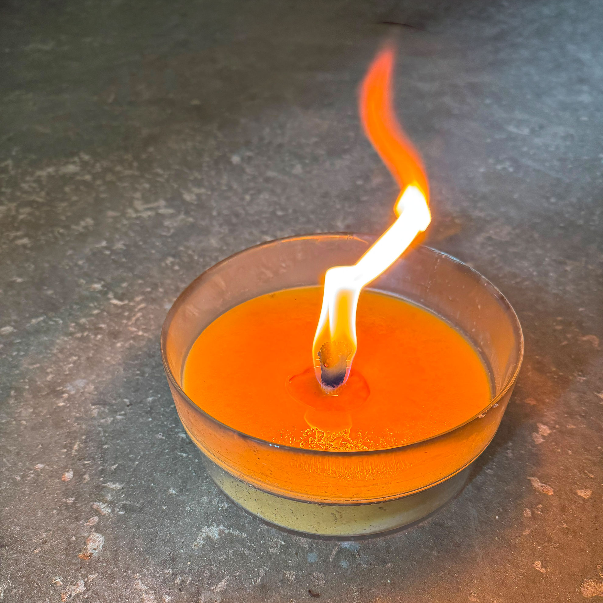 Herzlicht-Kerze Gartenfackel mit Citronella - versch. Farben